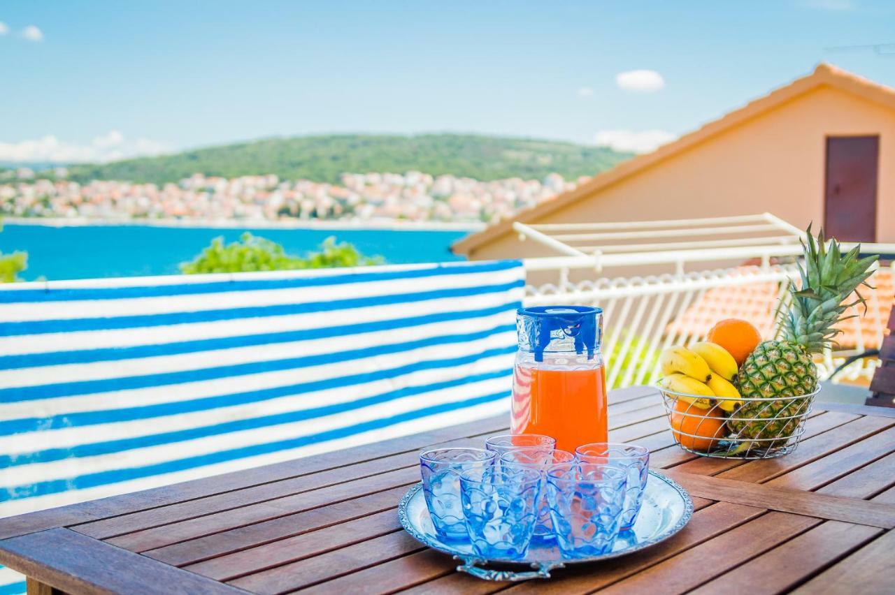 Apartment "On The Beach" Τρογκίρ Εξωτερικό φωτογραφία