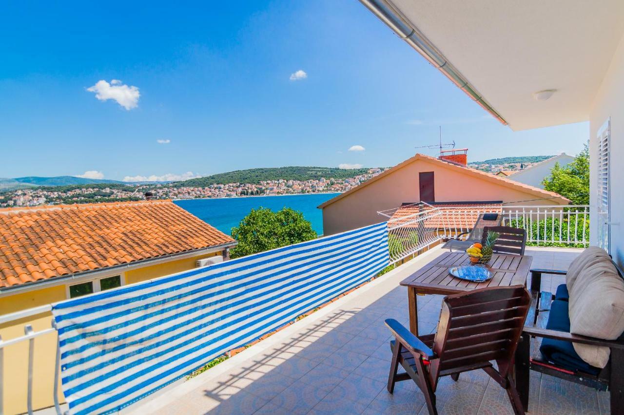 Apartment "On The Beach" Τρογκίρ Εξωτερικό φωτογραφία